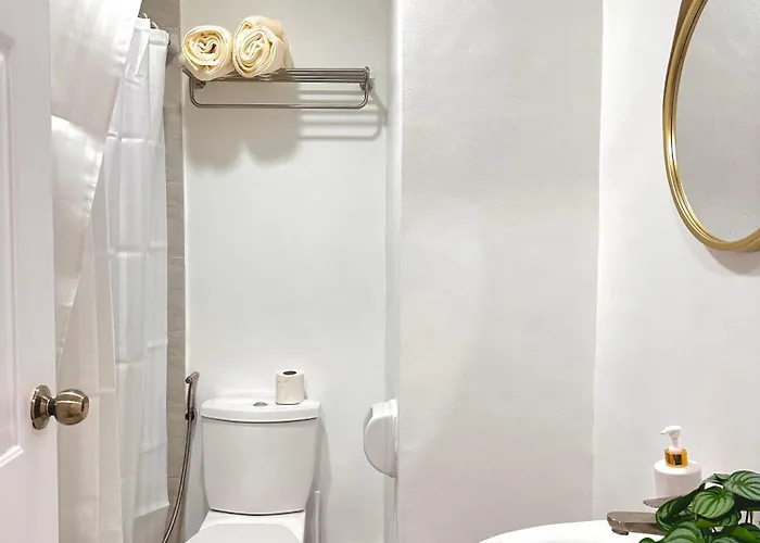 Modern Unit Near Airport With Pool And Wifi Lapu-Lapu City